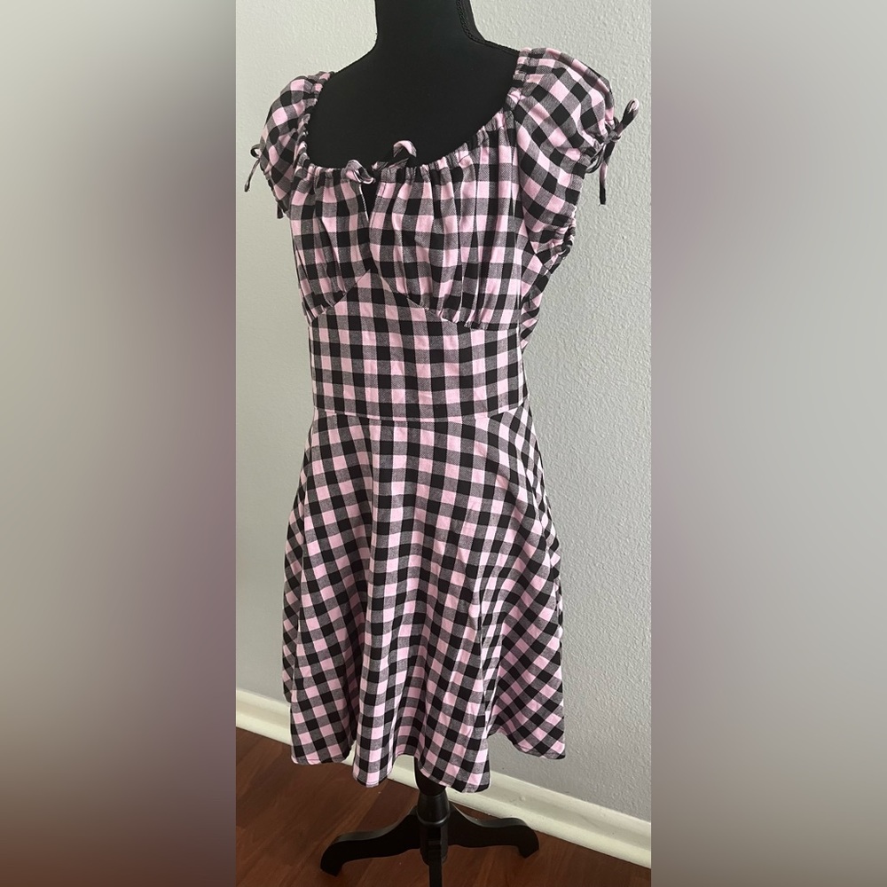 ModCloth (Black Friday) Attitudes in Check A-Line Dress - Picture 4 of 8